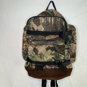 Vintage  Cabela’s Camo Soft Leather Bottom Straps Backpack